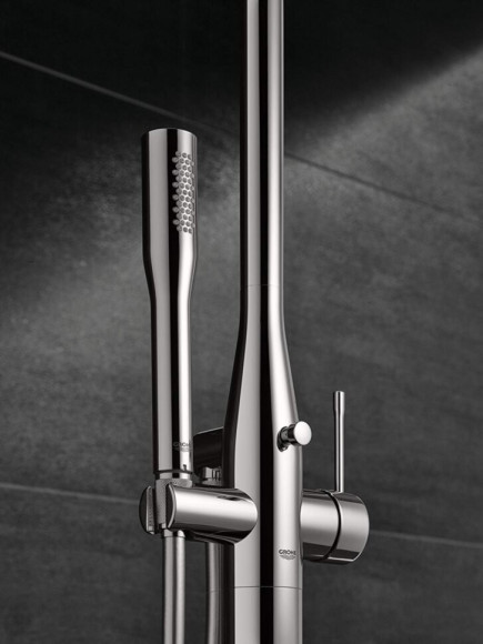 Душевая система Grohe Essence (23741001)